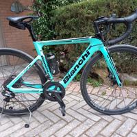 Bici da corsa Bianchi elettrica 250wat
