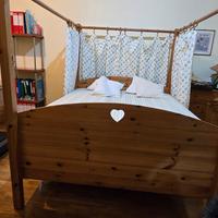 letto matrimoniale a baldacchino 