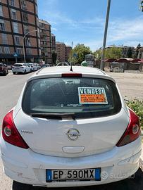 Opel Corsa D 1.2 85 cv 2012