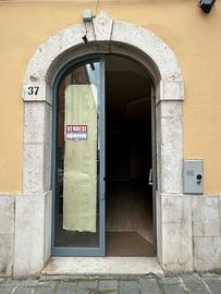 Piccolo locale, grande potenziale - Via Mazzini