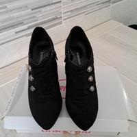 scarpe tipo francesine nere