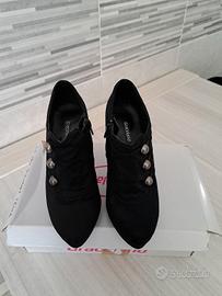 scarpe tipo francesine nere