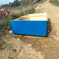 vasca per rimorchio trasporto uva.