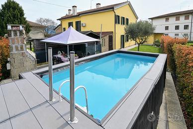 Villa bifamil. noale centro con giardino e piscina