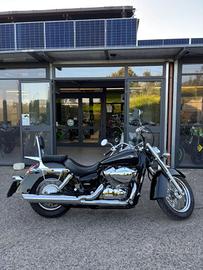 HONDA Shadow VT 750 .
