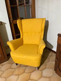 Poltrona Strandmon (Ikea) gialla