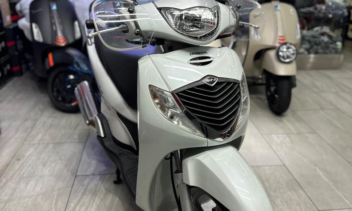 Honda SH 125 stato eccellente garanzia 1anno prezz