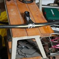 manubrio carbonio integrale mtb