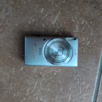 Canon Ixus 132 point and shoot argento