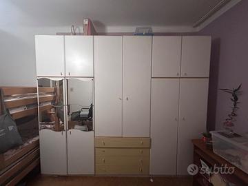 Armadio a 6 ante