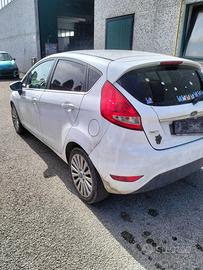 FORD FIESTA 2010 - 283.25 - RICAMBI USATI