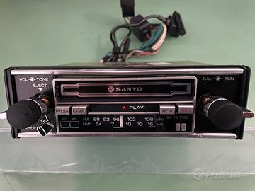 Autoradio Sanyo FT-435 (1973)