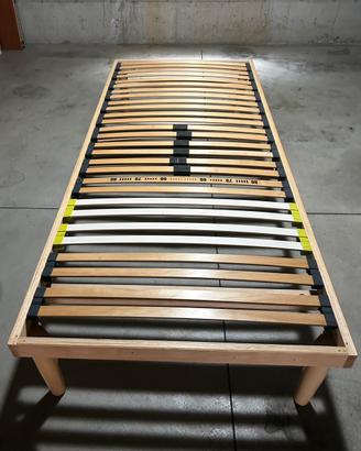 Letto singolo con materasso