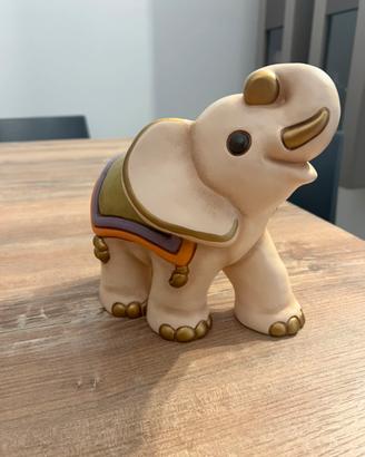 Elefante grande THUN