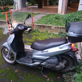 Peugeot tweet 150 del 2014