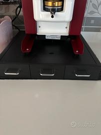 Contenitore per capsule caffè