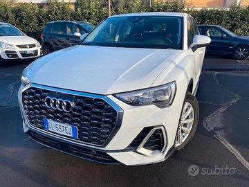 Audi Q3 35 TFSI Business Advanced