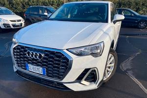 Audi Q3 35 TFSI Business Advanced