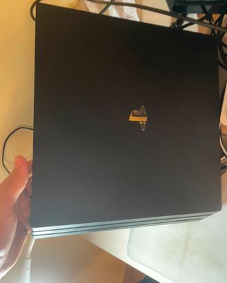 ps4 pro prezzo trattabile