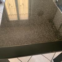 Tavolo cucina con pianonin granito nero