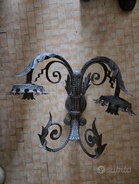 CANDELABRO DA PARETE ANTICO IN FERRO BATTUTO