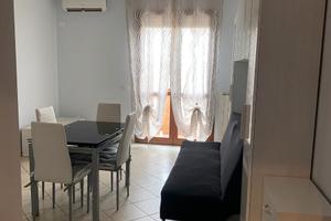 Borsea bilocale arredato