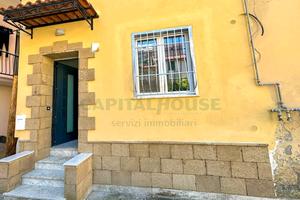 S2 Appartamento arredato e ristrutturato, in corte