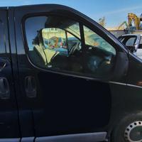 RENAULT TRAFIC 2006 - PORTA ANTERIORE DESTRO