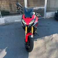 BMW F900XR