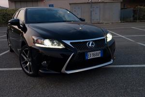 Lexus ct200h  