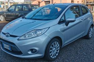 Ford Fiesta 1.4 benzina + GPL (2032)