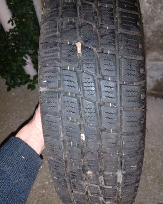 Pneumatici 195/75R14c.  106/104r
