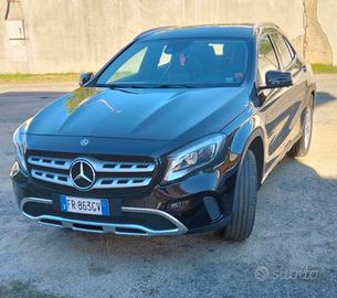 Auto Mercedes GLA 200 sport d