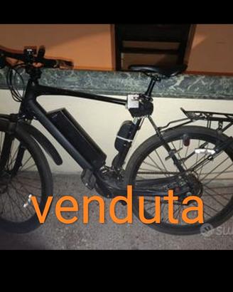 BICI carbonio elettrica 250w