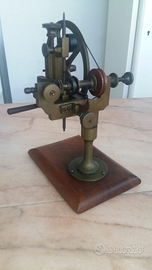 Antico tornio da orologiaio
