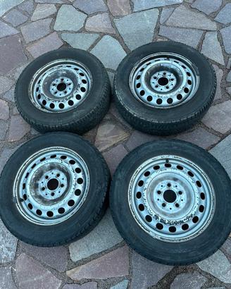 Gomme e cerchi merceds vito