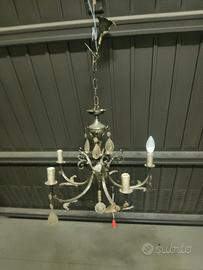 Lampadari vintage e ferro battuto 