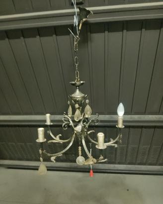 Lampadari vintage e ferro battuto 
