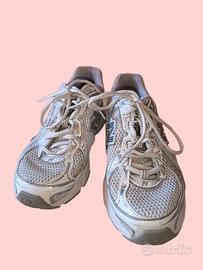 New Balance 740 bianche