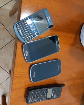 cellulari vari