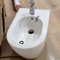 Hatria Fusion Rimless Bidet a terra con rubinetto