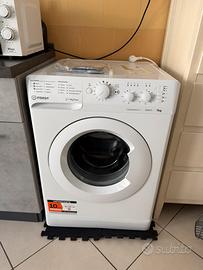 Lavatrice Indesit 7 kg 1200 giri Classe A