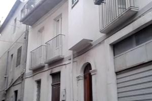 Casa indipendente cielo-terra