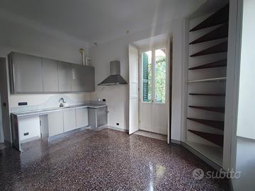 Cucina piano in marmo