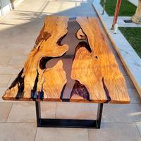 ✨Tavoli artigianali in legno e resina ✨