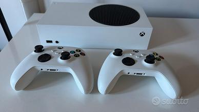 Xbox serie S + 2 Joypad originali