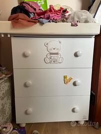 Mobile cassetti e fasciatoio