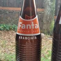 Bottiglie Fanta e Coca Cola