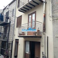 5 VANI PETRALIA SOTTANA appartamento su tre livell