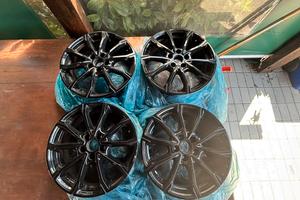 Cerchi Mak da Vinci 5 fori gruppo VW